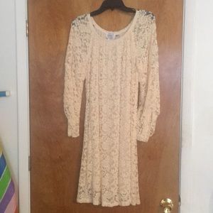 Women’s dress